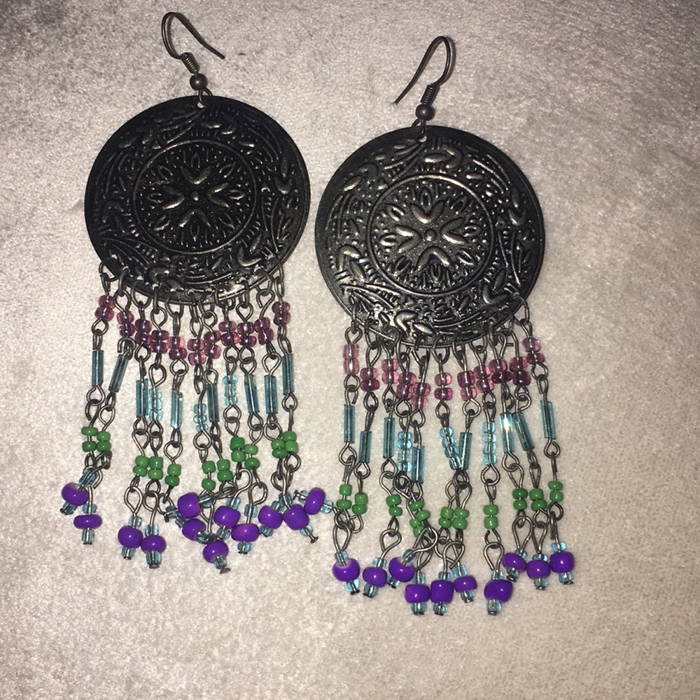 Earrings - Picture 1 of 3
